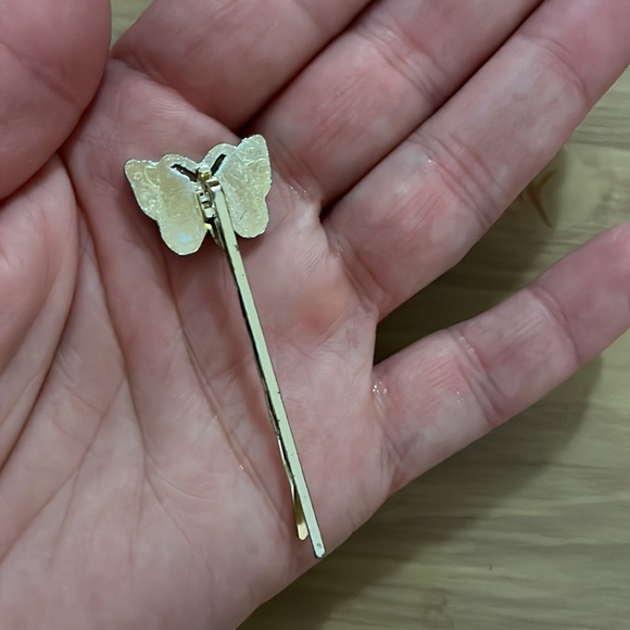 Vintage Butterfly Bobby Pin - Picture 3 of 6